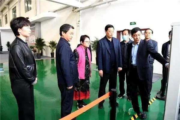 李文慧1.jpg 李文慧1.jpg